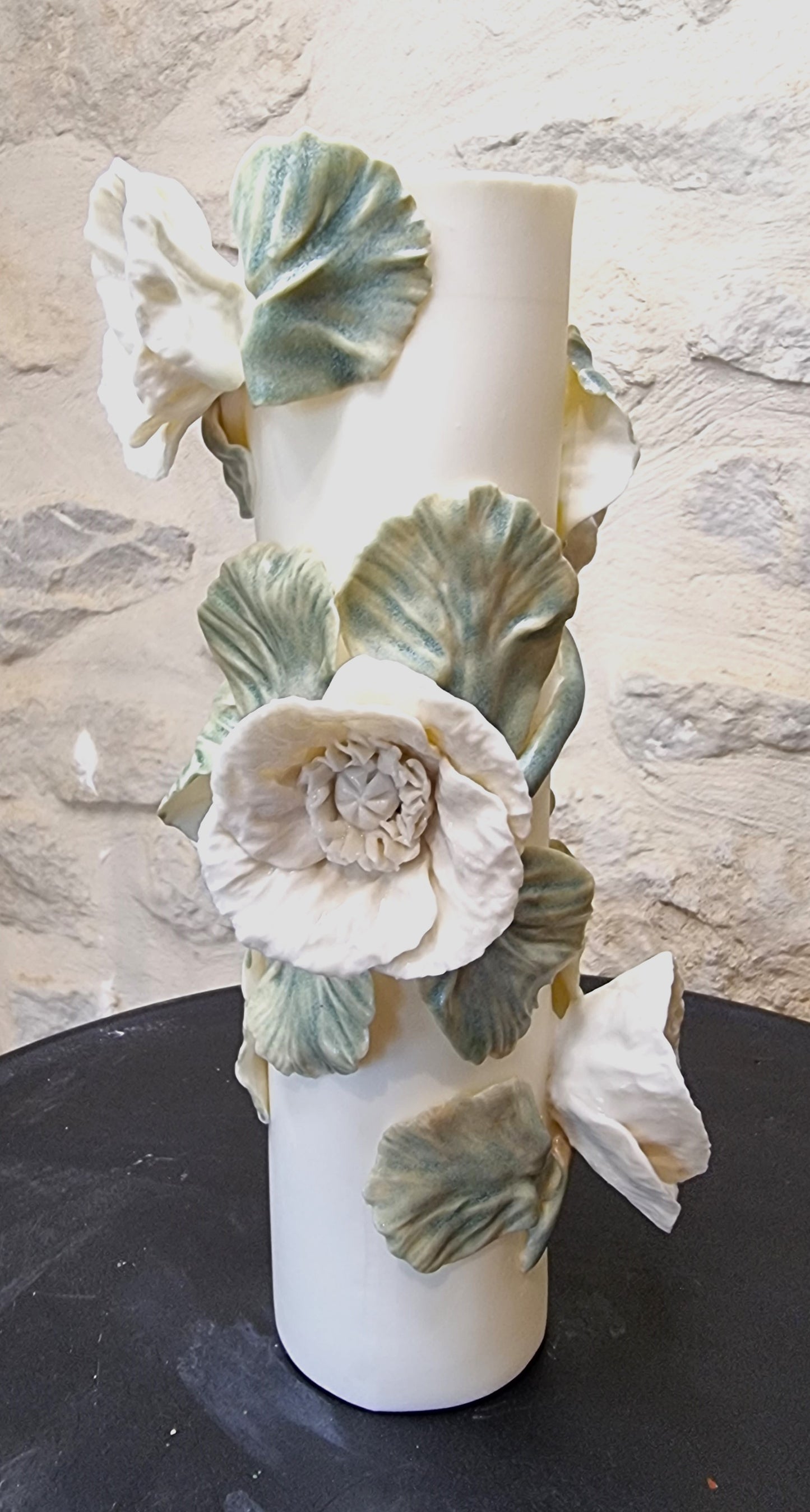 Porcelain flower vase 004