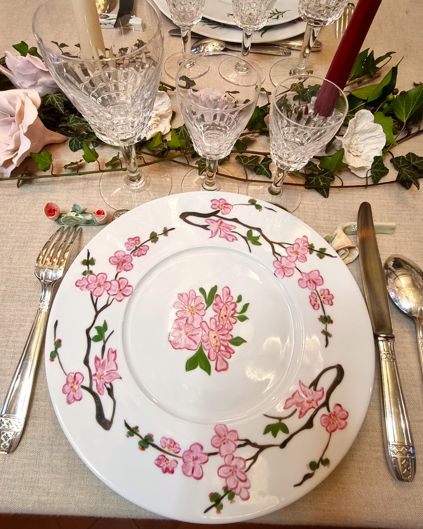 Décor peint à la main assiette 007