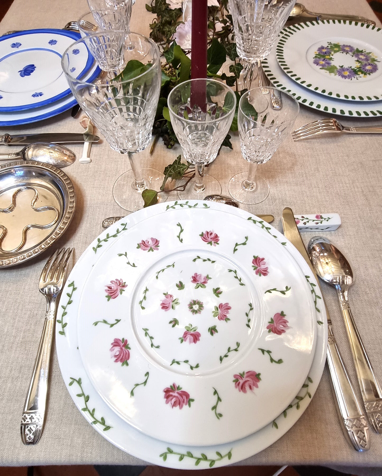 Décor peint à la main assiette 001