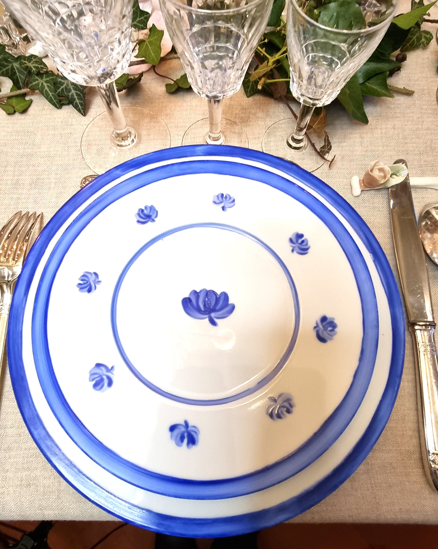 Décor peint à la main assiette 006