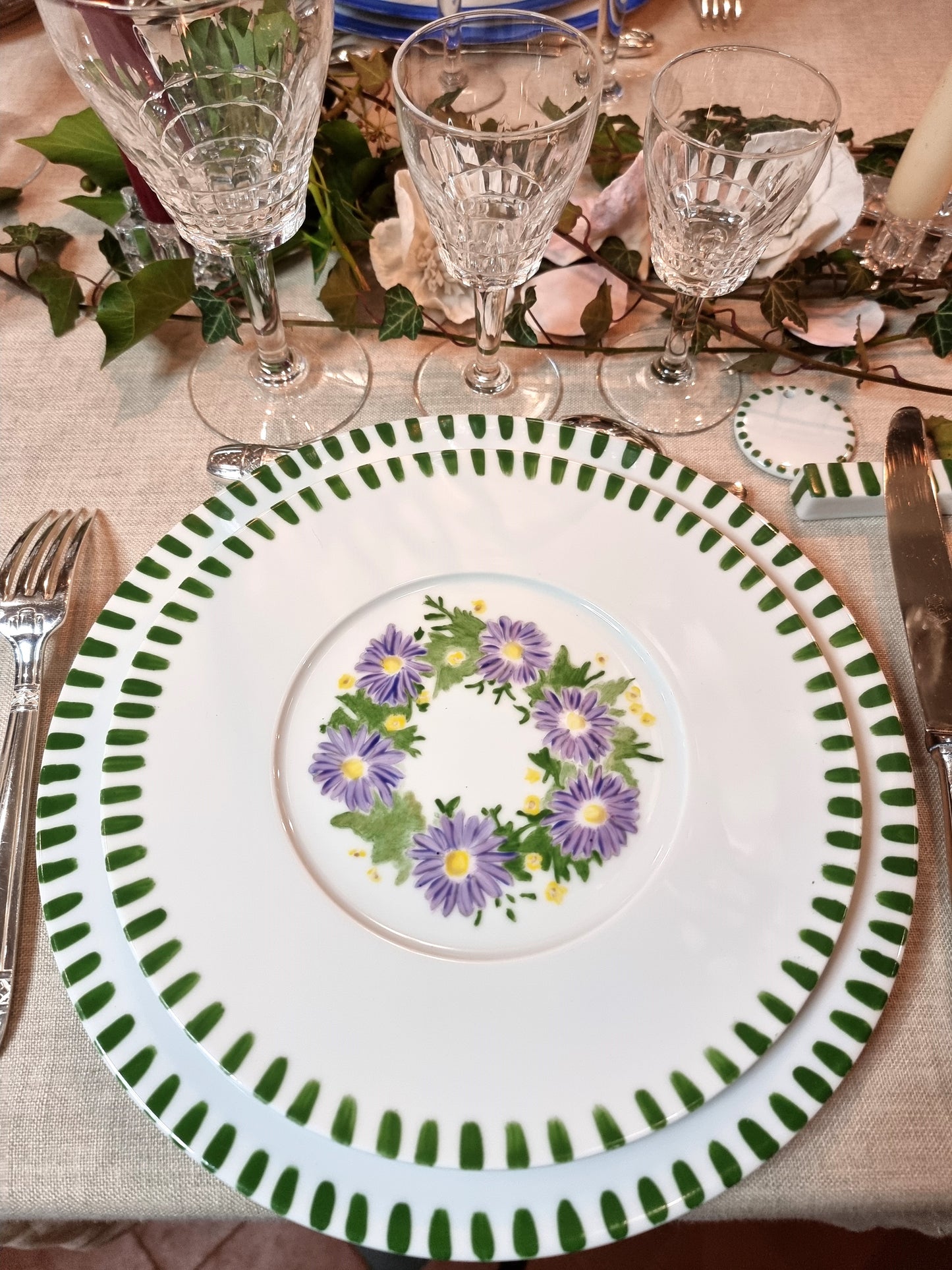 Décor peint à la main assiette 005