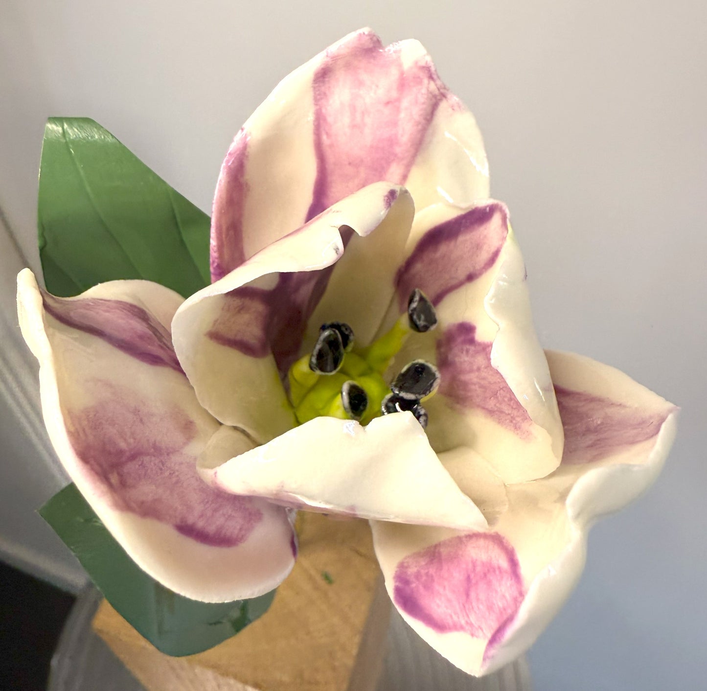 Tige de tulipe en porcelaine émaillée violette, TUL-380-1-0-T