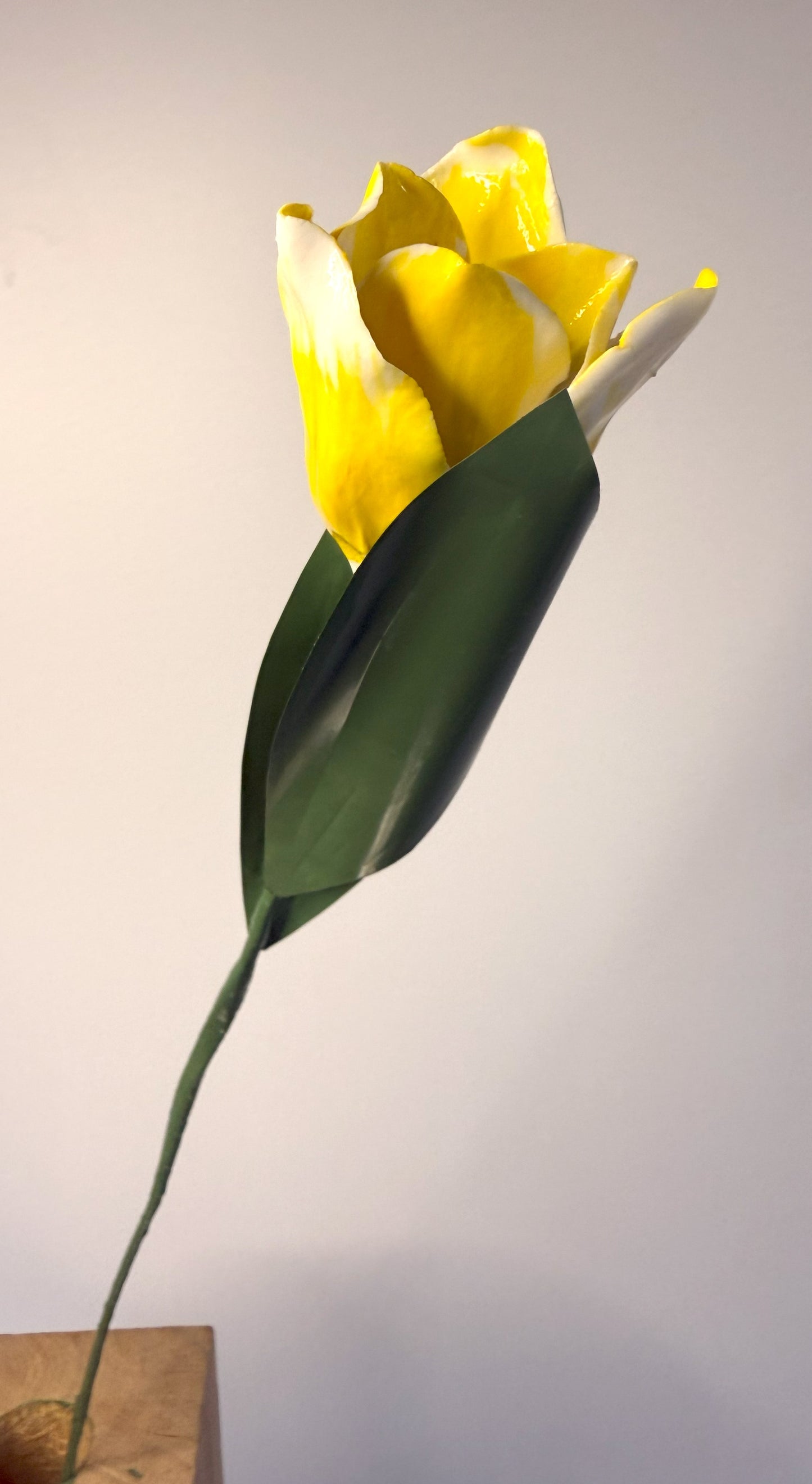 Tige de tulipe en porcelaine émaillée jaune, TUL-391-1-0-T