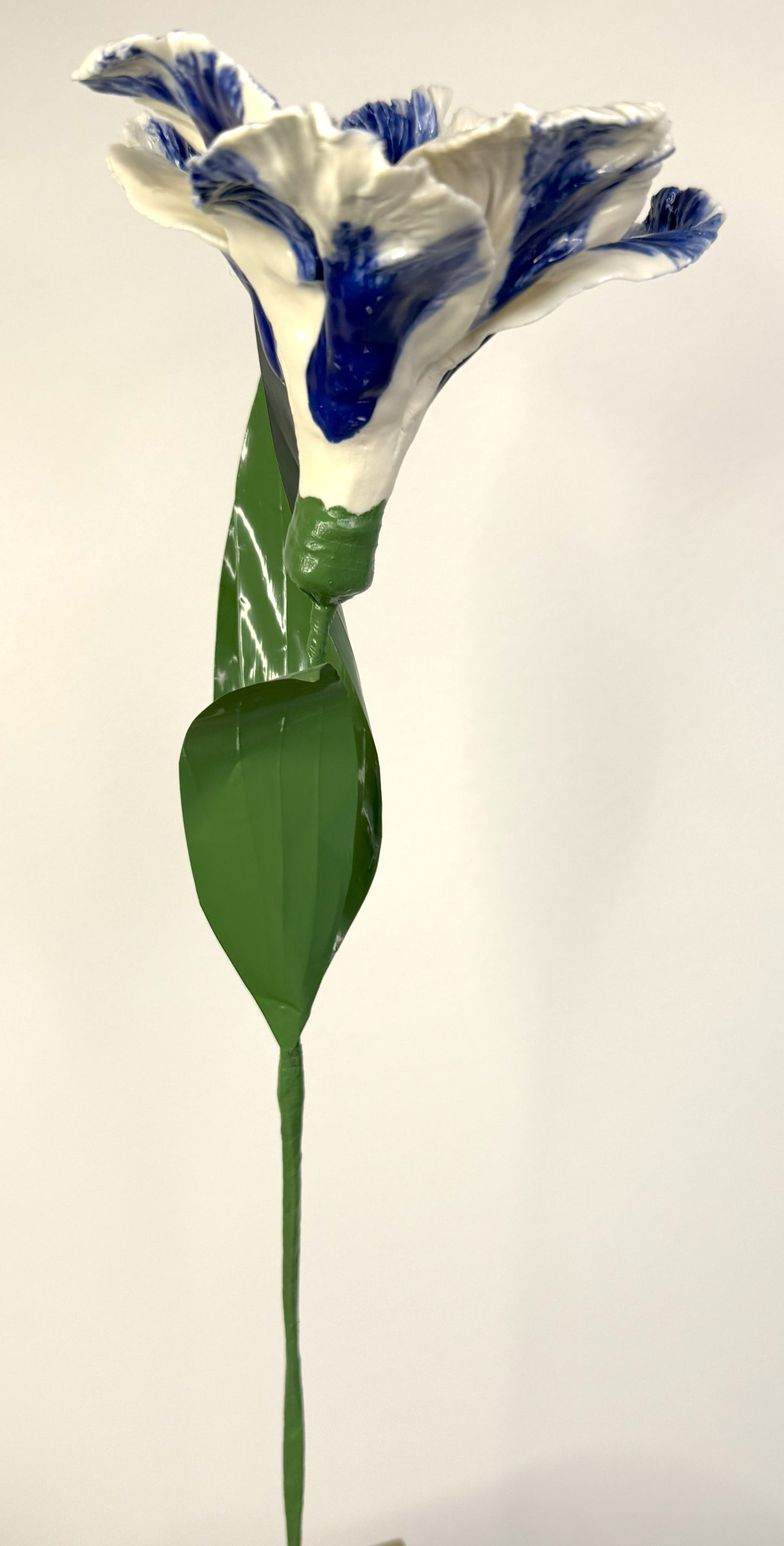 Tige de tulipe perroquet en porcelaine émaillée bleue, TPO-386-1-0-T