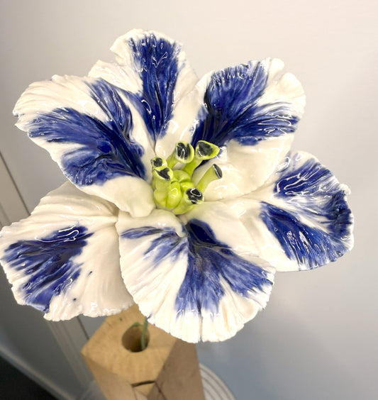 Tige de tulipe perroquet en porcelaine émaillée bleue, TPO-386-1-0-T