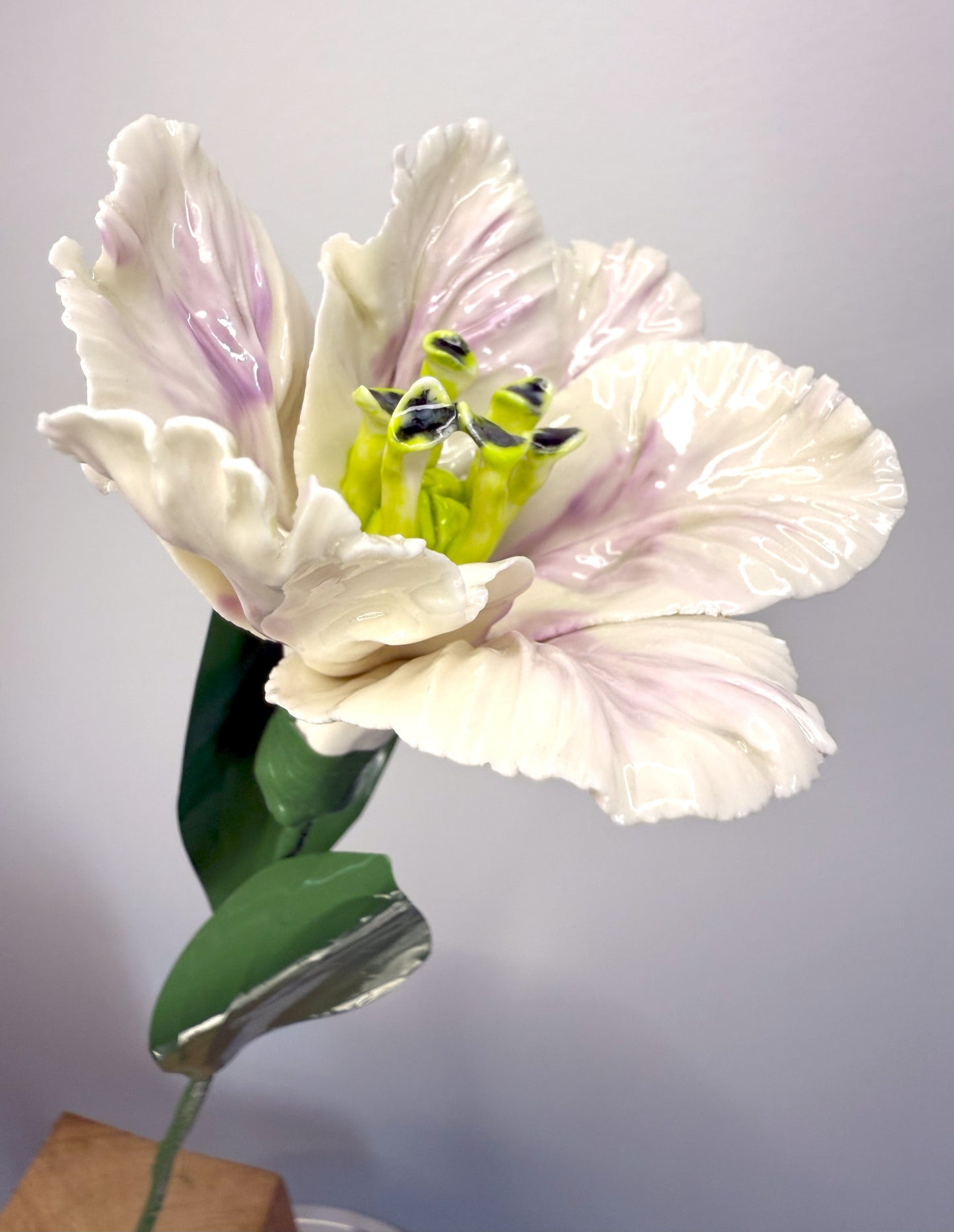 Tige de tulipe perroquet en porcelaine émaillée rose pâle, TPO-316-1-0-T