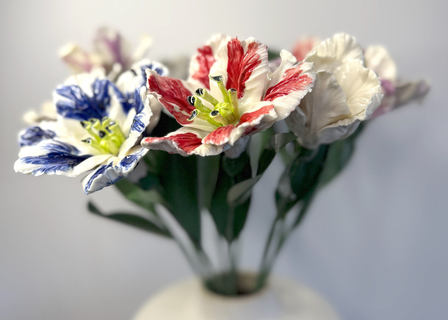 Tige de tulipe perroquet en porcelaine émaillée rouge, TPO-387-1-0-T