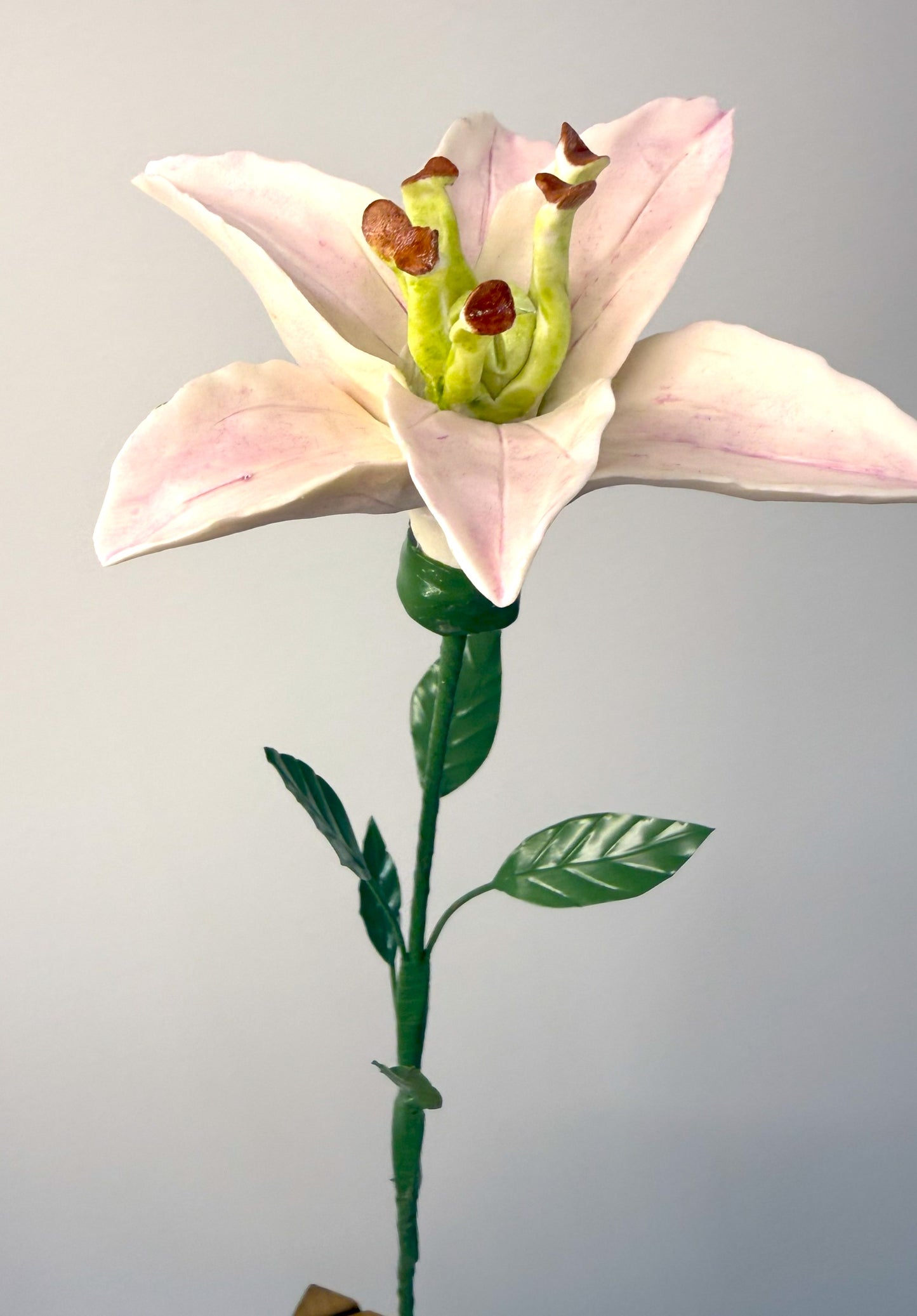 Tige de Lys en biscuit de porcelaine rose,LYS-33/94/66/49-0-1-T