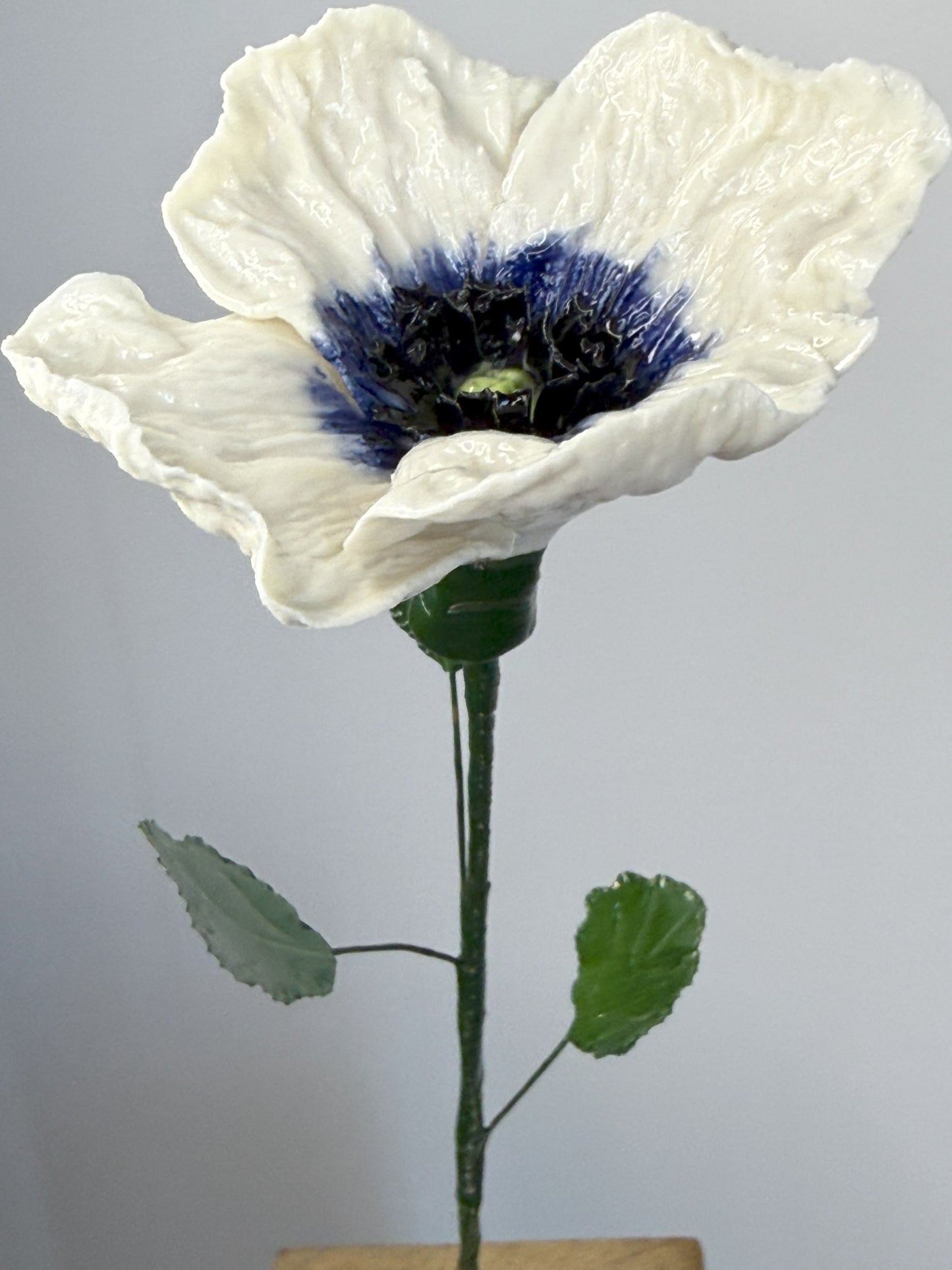 Tige de grand pavot en porcelaine émaillée bleu vif et blanche, GP-343/386/370/1-0-T
