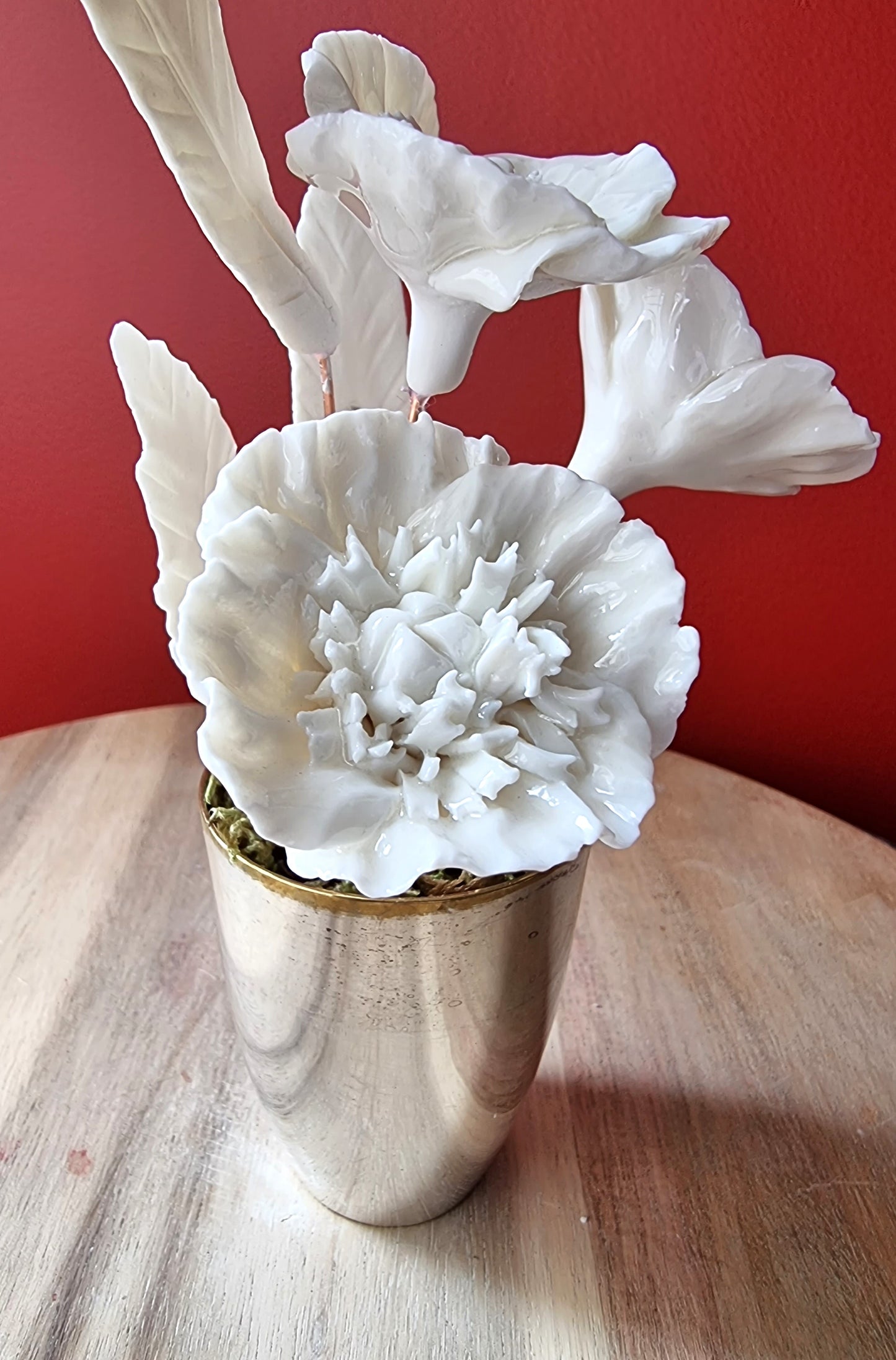 Pompadour porcelain flower 008