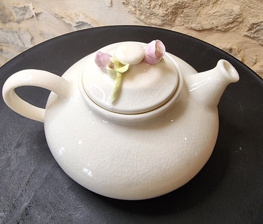 Flower porcelain teapot 001