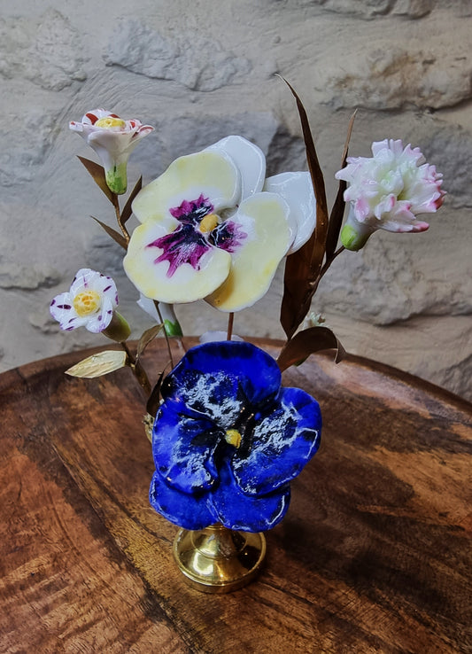 Pompadour porcelain flower 007