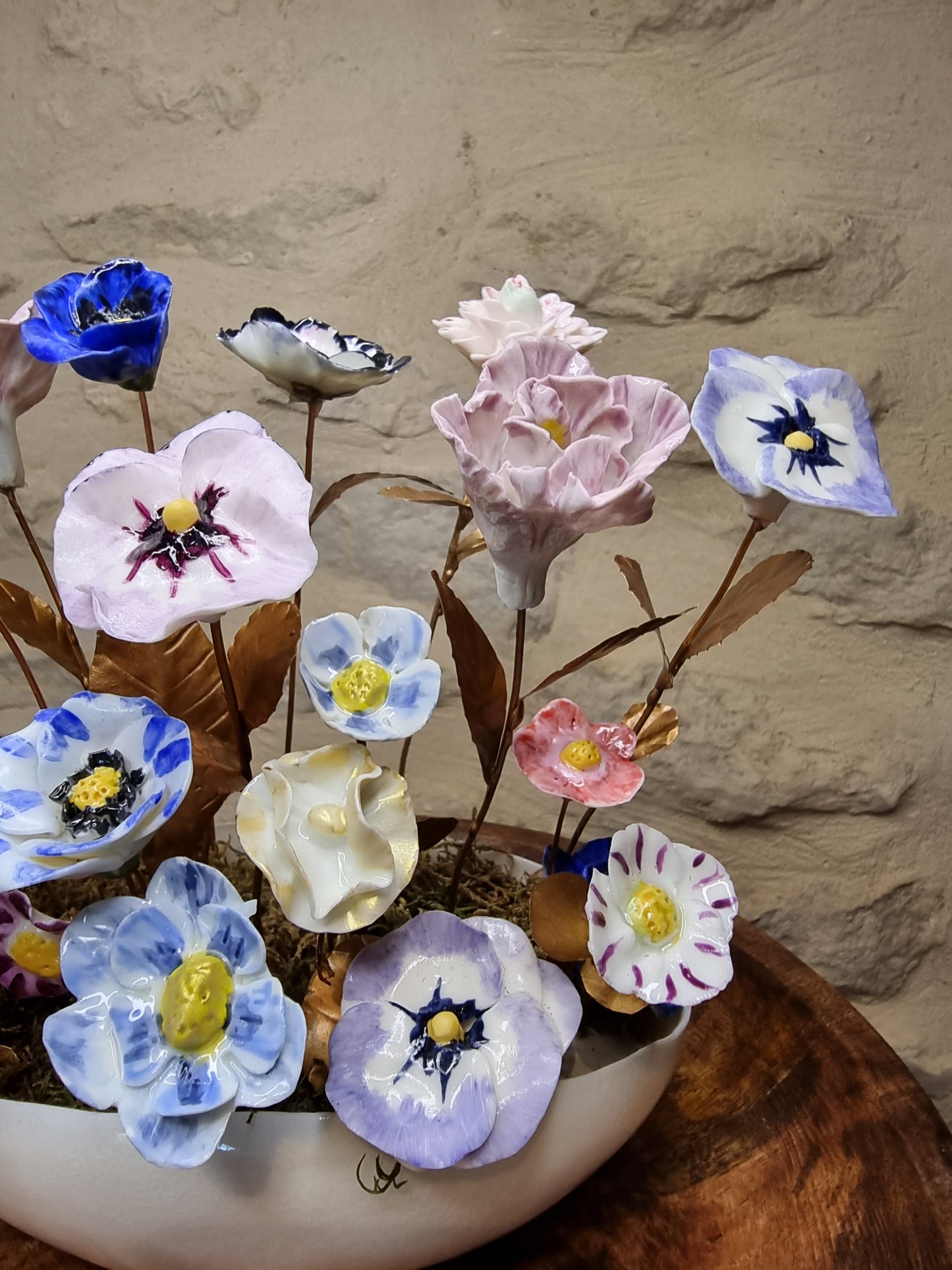 Pompadour porcelain flower 004