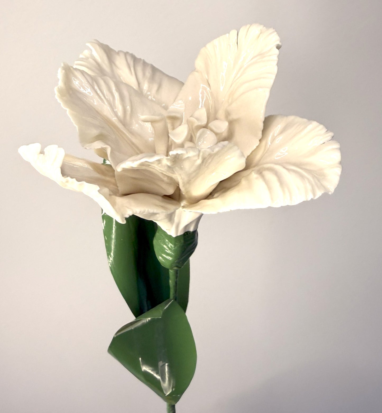 Parrot tulip stem in pale pink glazed porcelain, TPO-316-1-0-T