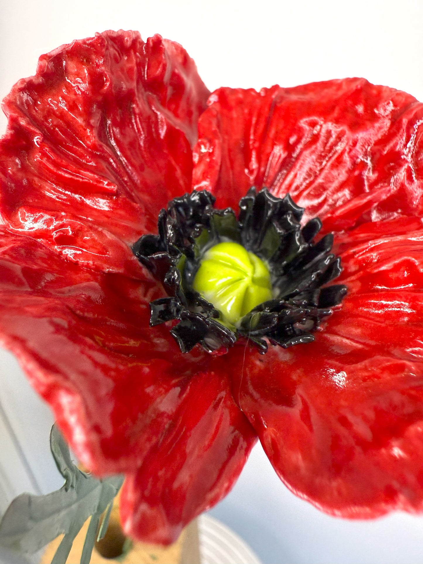 Small red glazed porcelain poppy stem, PCO-387/343/370-1-0-T