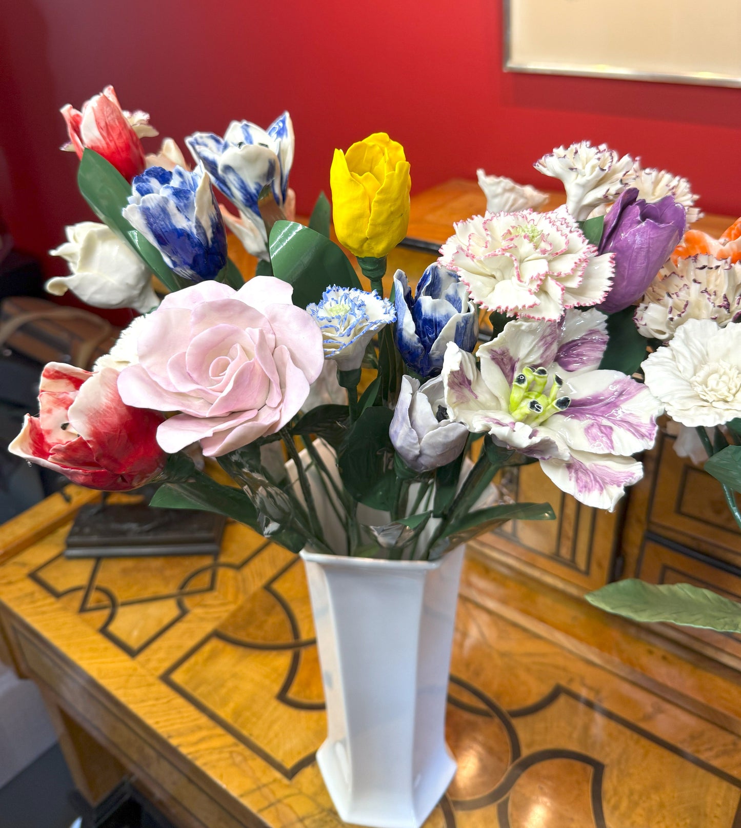 Bouquet de fleurs en porcelaine
