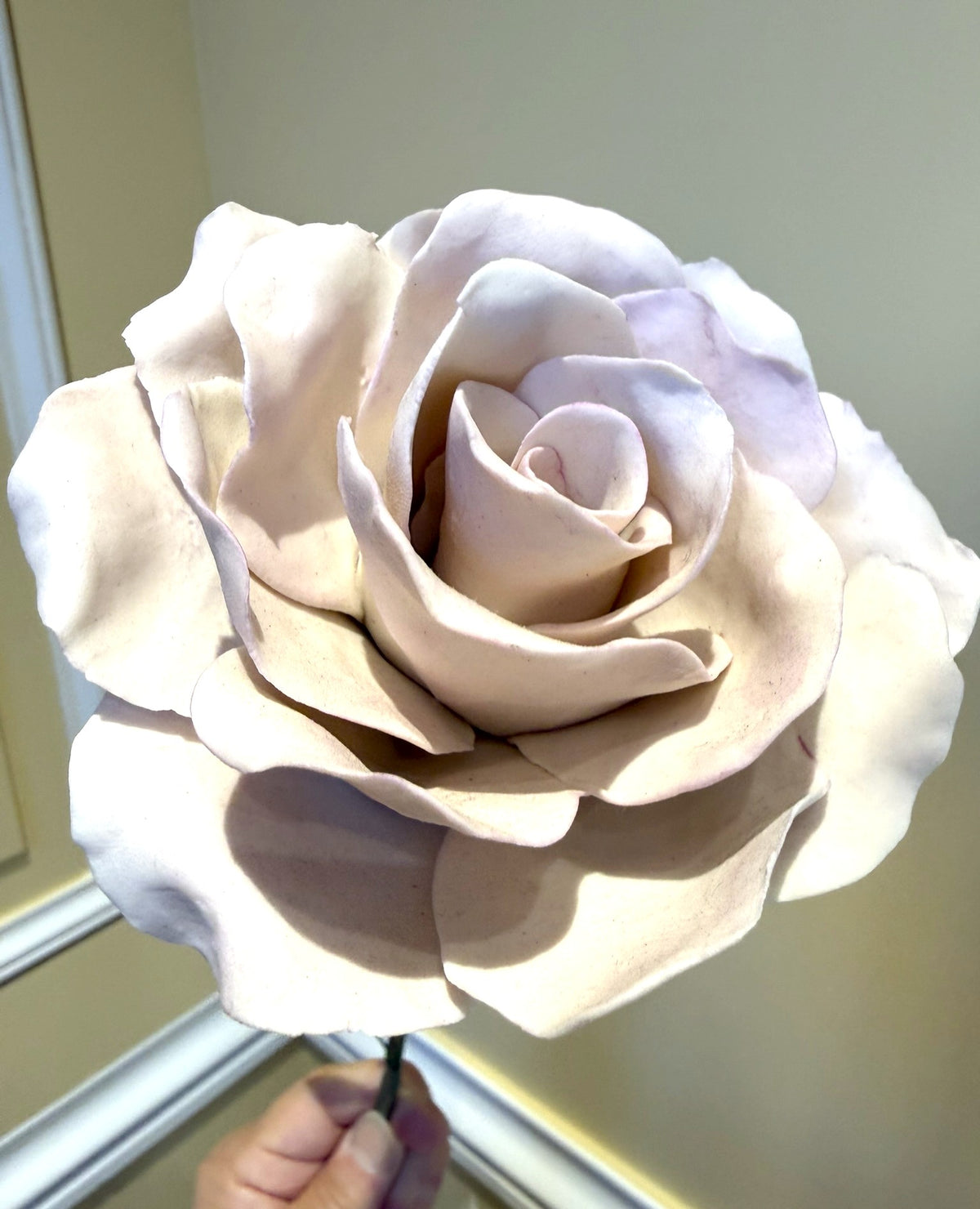 Tige de très grosse rose en biscuit de porcelaine rose TRGRO-rose-T