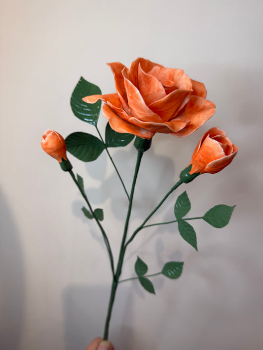 Tige branche de rosier en biscuit de porcelaine orange GROB-392-0-1-T