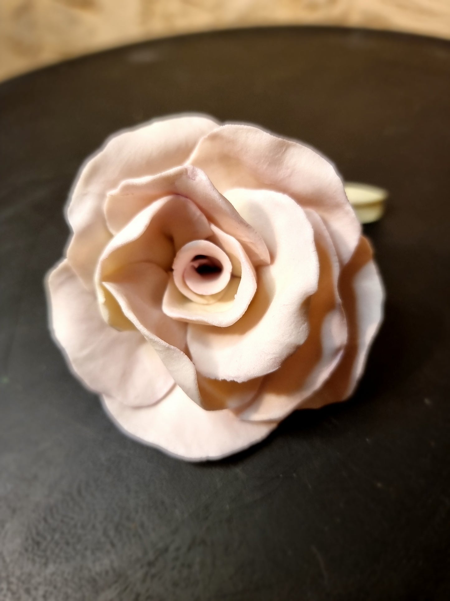 Porcelain flower 062
