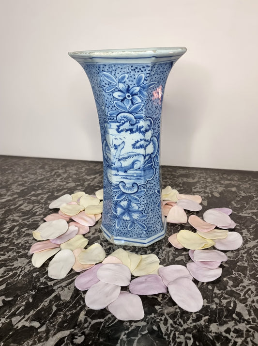 Pétales de roses en porcelaine